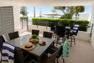 Silvershore Apartments on the Broadwater - 9