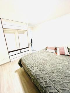Hermoso departamento amoblado - 5