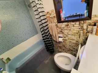 Vancouver Main Guesthouse- Airport 9 Min, Free Parking - 5