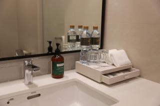 Staybridge Suites Bangkok Sukhumvit by IHG - 1