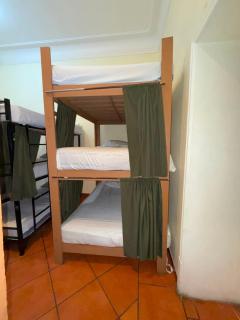 Hostal T M - 4