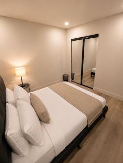 The Courtyard Suite - 9