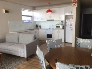 Esplanade - Ground Floor Unit in Central Victor - 9
