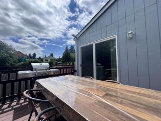 Perch - AC Home w/ Sauna & Outdoor Seating! - 6