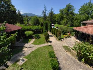 Villa Marina - Private Villa with Heated Pool - BBQ - Mountain View and Direct Access to Forest and River - Sleeps 10 - 4
