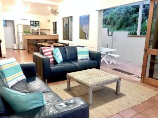 McLean's House at Cylinder Beach - 6