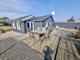 Gemuetliches-Ferienhaus-mit-Meerblick-und-nah-am-Strand - 9
