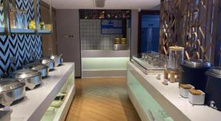 Borrman Hotel Zhanjiang Wuchuan Jinsha Plaza - 5