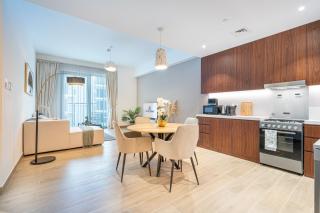 Charming La Mer Home with Private Beach & Burj View - 5