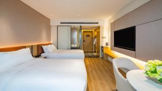 Holiday Inn Shanghai Huaxia by IHG - 5