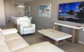 BEACH Sunshine & OCEAN breeze Getaway! - 4