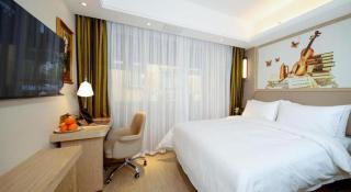 Vienna Hotel Sichuan Ganzi 318 National Highway Yajiang - 2