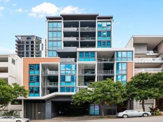 Spacious City Nest Convenient Everywhere Free Parking - 5