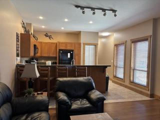 Luxury Condo 2Bed, 1Bath, Pool, Hot Tub, Beach, Golf - 5