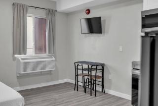 The Horizon Suite - 8