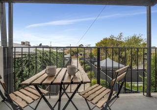 Stunning! 3BR Quiet Unit - 7