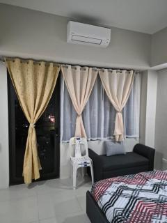 5Cs Condo in Baseline Prestige - 1
