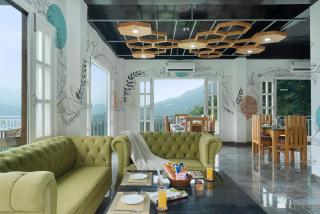 ELIVAAS Signature Secret Escape Pet-friendly 2-BHK Retreat with Patio & Restro Near Ashwani Khad Waterfall - 6