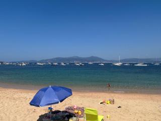 T1 bis 150 M de la plage Agosta avec piscine - 9
