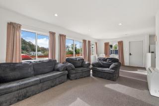 Hillside Retreat 2BR Home with Views & Parking - 2