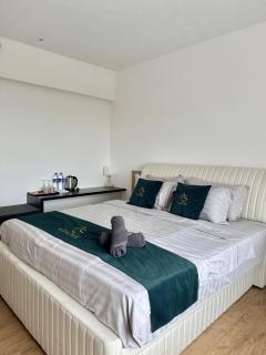 Al-Waqf Apartment Design Suite by AGhome near Mydin Tunjong - 4