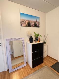 Room in Itäkeskus - 4