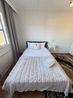 Room in Itäkeskus - 1