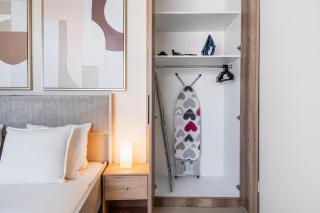 Ronin 2-Bedroom Apartment by the Sea - 9