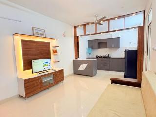 AeroNest Homes - 1BHK & 2BHK Quiet & Comfortable Near Airport 7km - 5