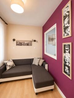 Beautiful house with garden, ideal for a large group, 9 chambres , 12 personnes - 5