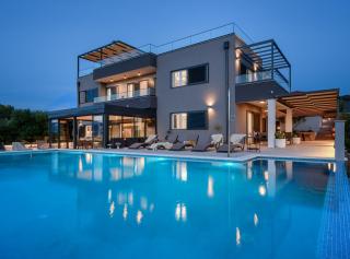 Villa Noir Olivum with Pool - 0