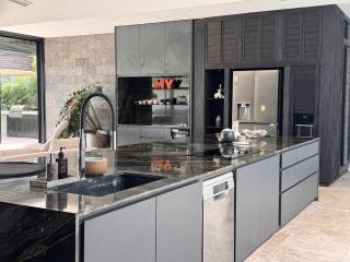 Sunset Infinity Villa, 4BR with Cinema, Pool, in Canggu - 4
