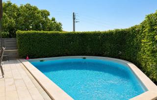 Stunning Home In Porec - 2