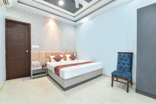 FabHotel Pacific View - 8