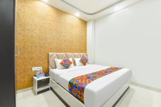 FabHotel Pacific View - 3
