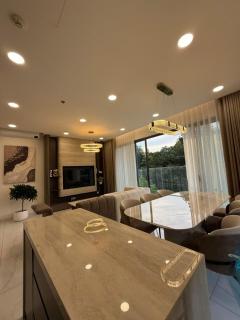 3 Bedroom Luxury Diamond Centery - Celadon City - 9