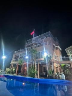 Le Domaine Secret - 0