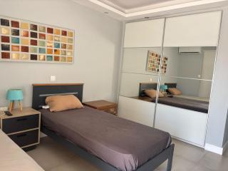 Flat with huge veranda at the beach - 4