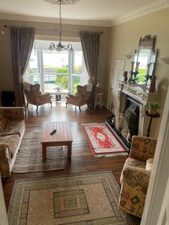 Beachfront Escape in the Heart of Kilkee - 0
