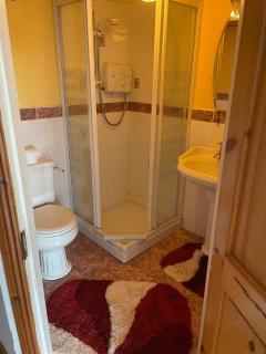 Beachfront Escape in the Heart of Kilkee - 4
