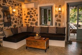 Pavlaina Complex of Traditional Residences in Nisyros. Enjoy the garden and the Sea View - 3