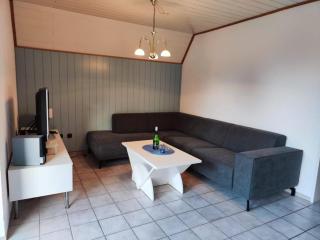 4 Personen Ferienhaus in zweiter Reihe zum Deich in Otterndorf - 6