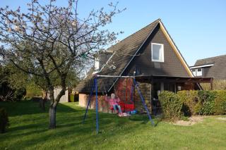 4 Personen Ferienhaus mit zwei Duschen und Toiletten in zweiter Reihe zum Deich in Otterndorf - 9