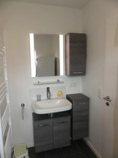 6 Personen Ferienhaus mit zwei Duschen und Toiletten, Sauna, Whirlpool und Kaminofen in Otterndorf - 6