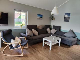 4 Personen Ferienhaus mit Kaminofen, Wintergarten und Kanu, mit einem wundervollen Blick auf den See in Otterndorf - 9