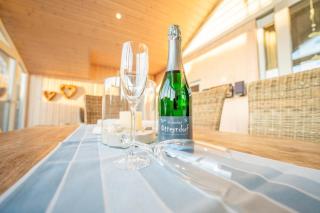 Kinderfreundliches 5 Personen Wellnessferienhaus Treibholz mit zwei Duschen und Toiletten, Sauna, Whirlpool, Kaminofen, Wintergarten und Kanu in Otterndorf - 4