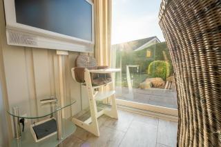 Kinderfreundliches 5 Personen Wellnessferienhaus Treibholz mit zwei Duschen und Toiletten, Sauna, Whirlpool, Kaminofen, Wintergarten und Kanu in Otterndorf - 3