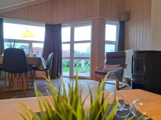 6 Personen Ferienhaus mit Sauna, Whirlpool, Kaminofen und Kanu in 2. Rheie zum See in Otterndorf - 6