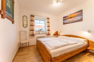 6 Personen Familienferienhaus mit Sauna, Whirlpool zwei Toiletten und Kaminofen in Otterndorf - 7