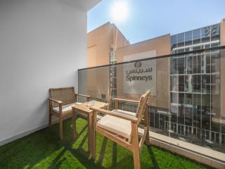 Relax & Shop 3BDR Apartment by Circle Mall - 4